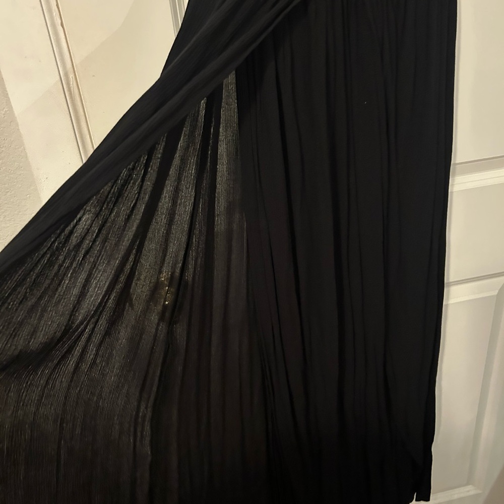 Forever 21 Plus Size Black Halter Maxi Dress - Picture 3 of 6